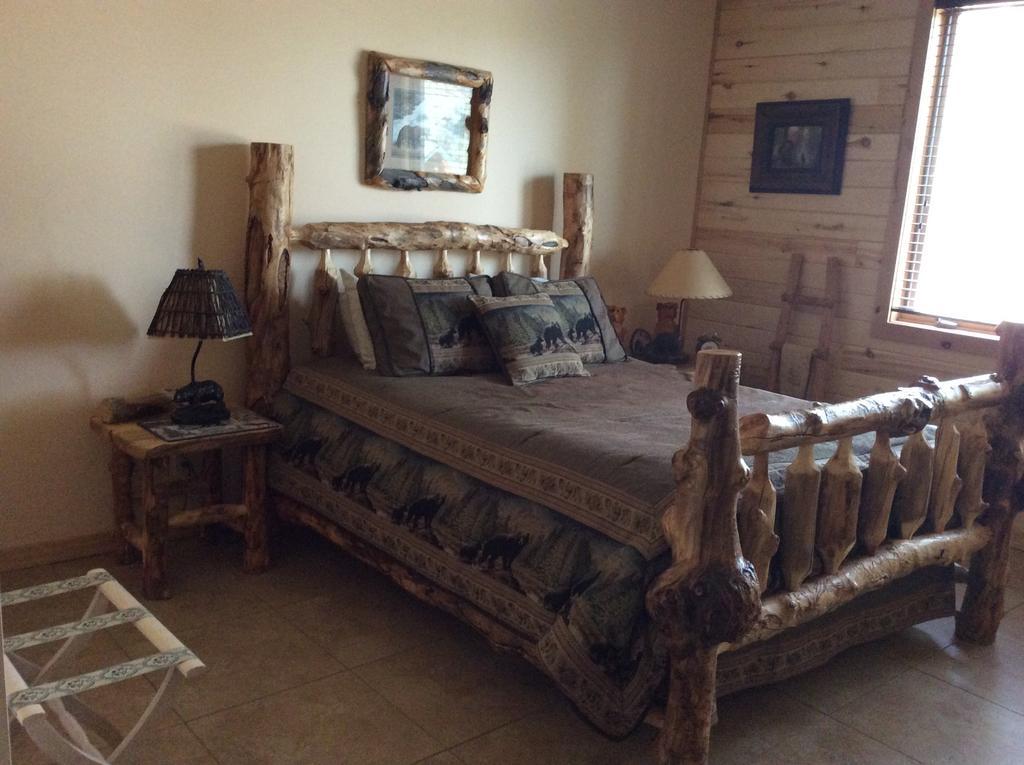 פגוסה ספרינגס Elktrace Bed And Breakfast מראה חיצוני תמונה