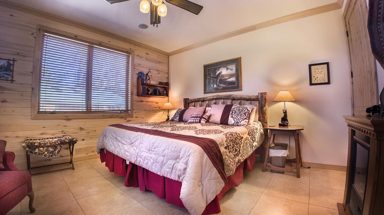 פגוסה ספרינגס Elktrace Bed And Breakfast מראה חיצוני תמונה