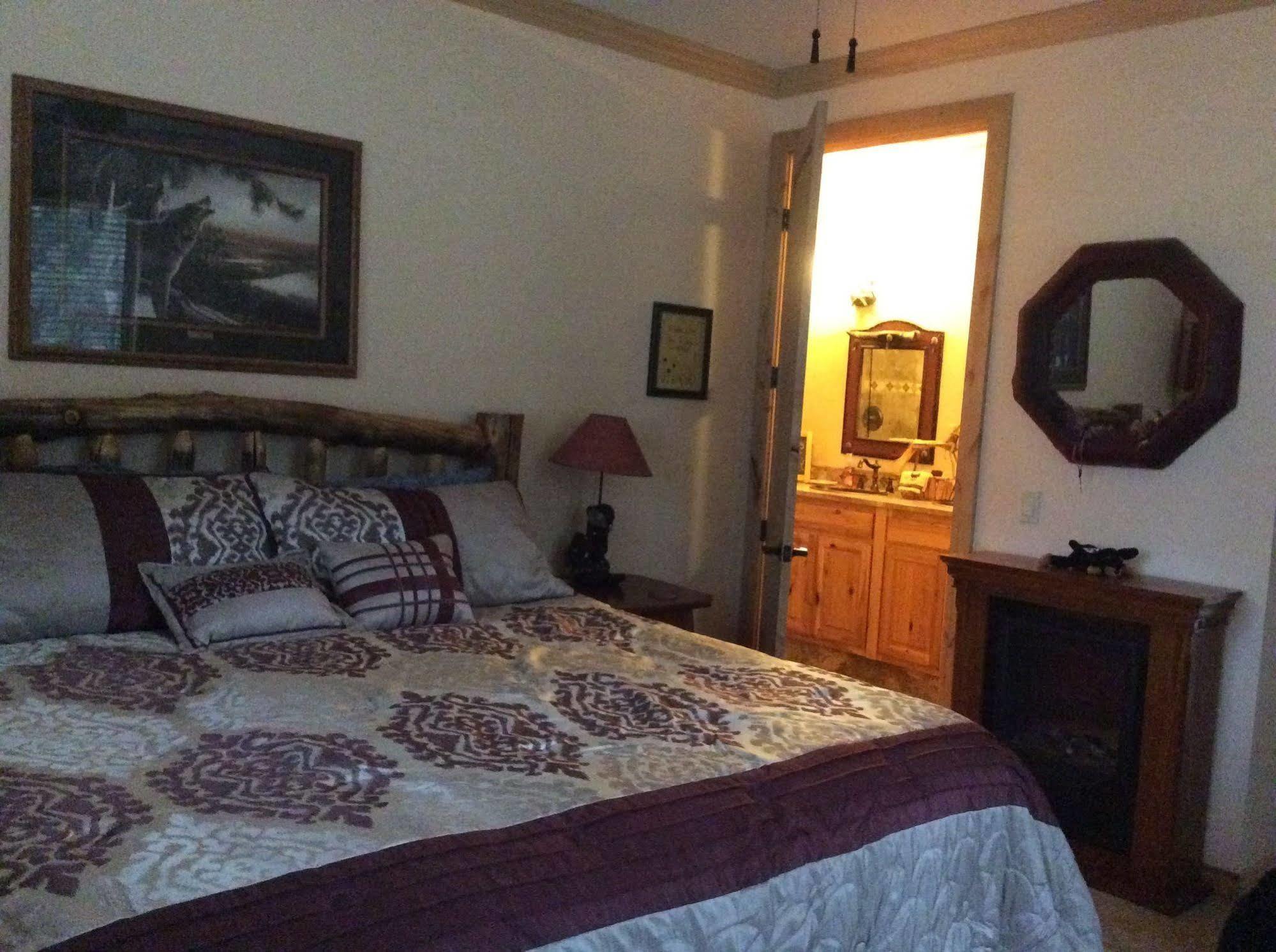 פגוסה ספרינגס Elktrace Bed And Breakfast מראה חיצוני תמונה