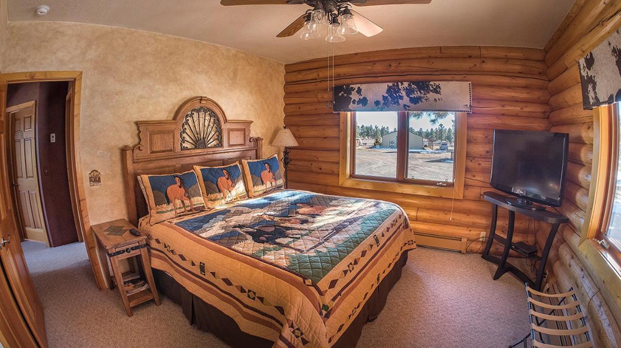 פגוסה ספרינגס Elktrace Bed And Breakfast מראה חיצוני תמונה